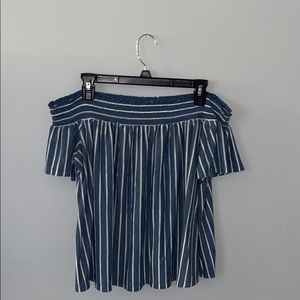 Stripped shoulder shirt